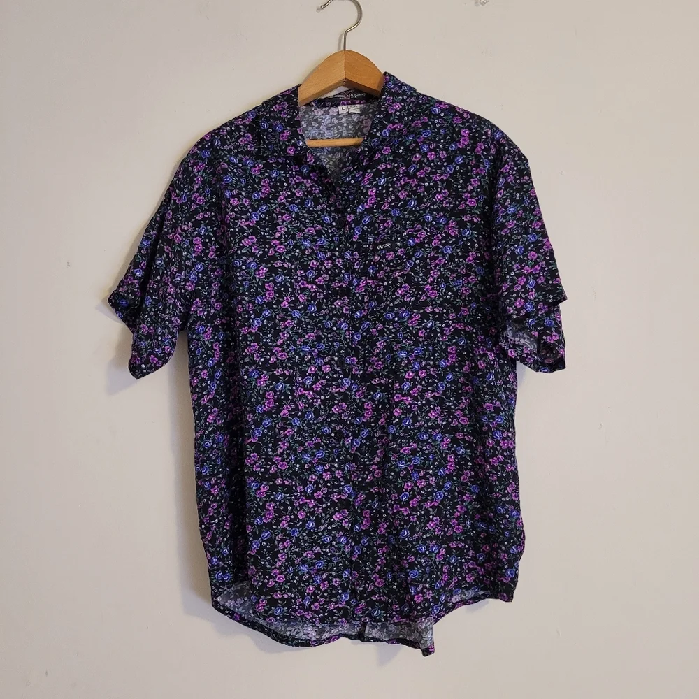 Vintage GUESS by Georges Marciano Floral Short Sleeve Button Down Flowy - Picture 1 of 10